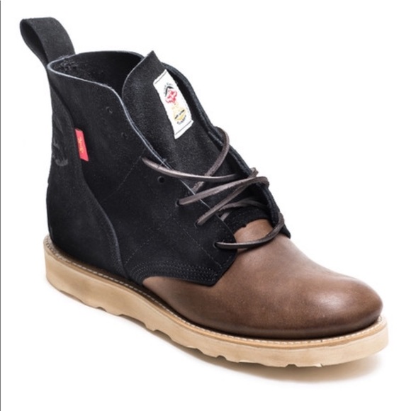 The Gorilla Shoe Other - NWOB The Gorilla Shoe Choc/Blk Suede Chukka Boots